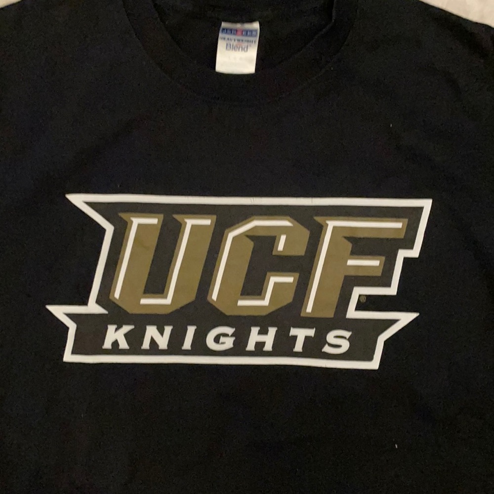 UCF knights shirt size large